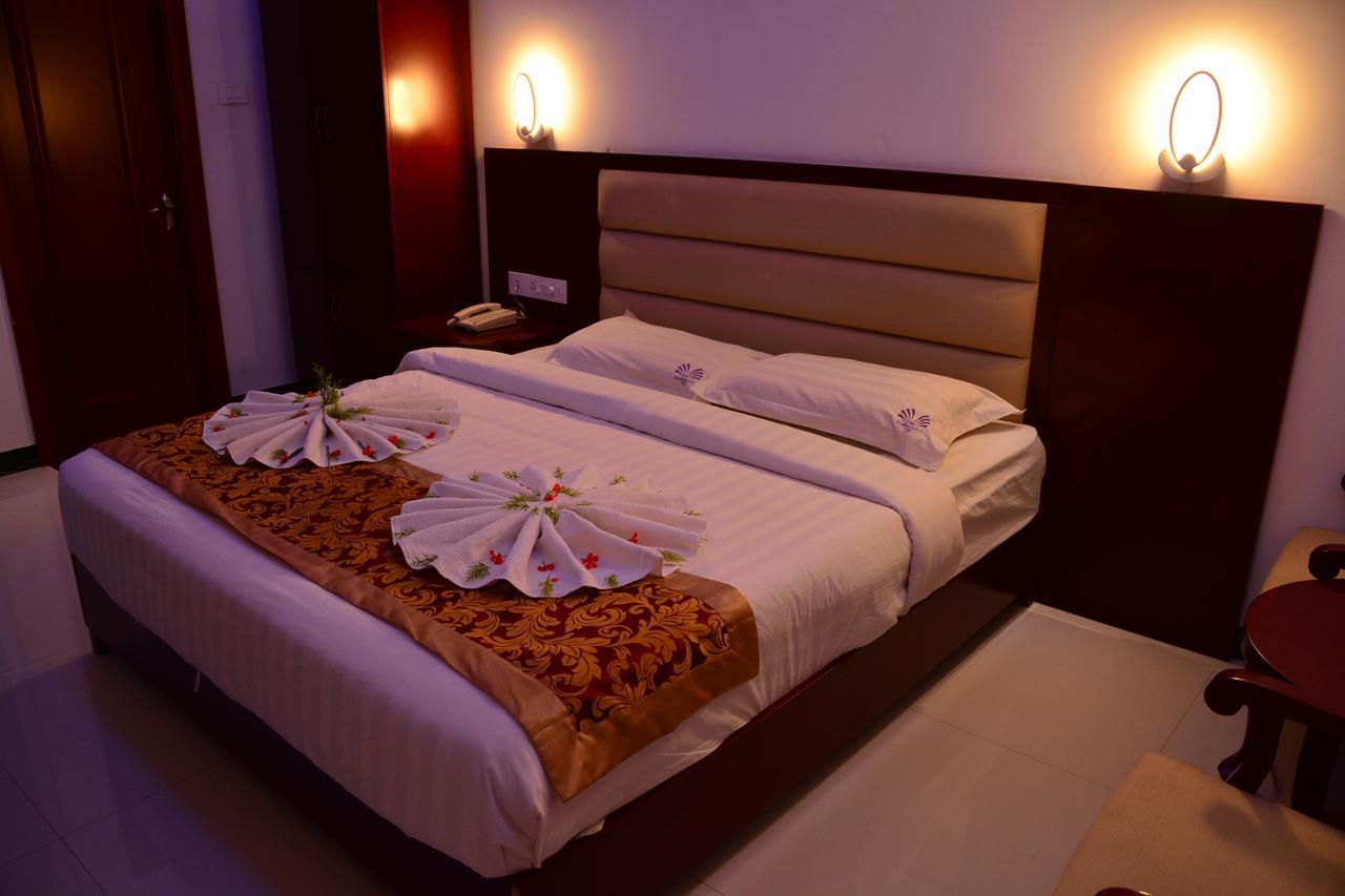 Hotel Aradhana Inn Yercaud Exterior photo