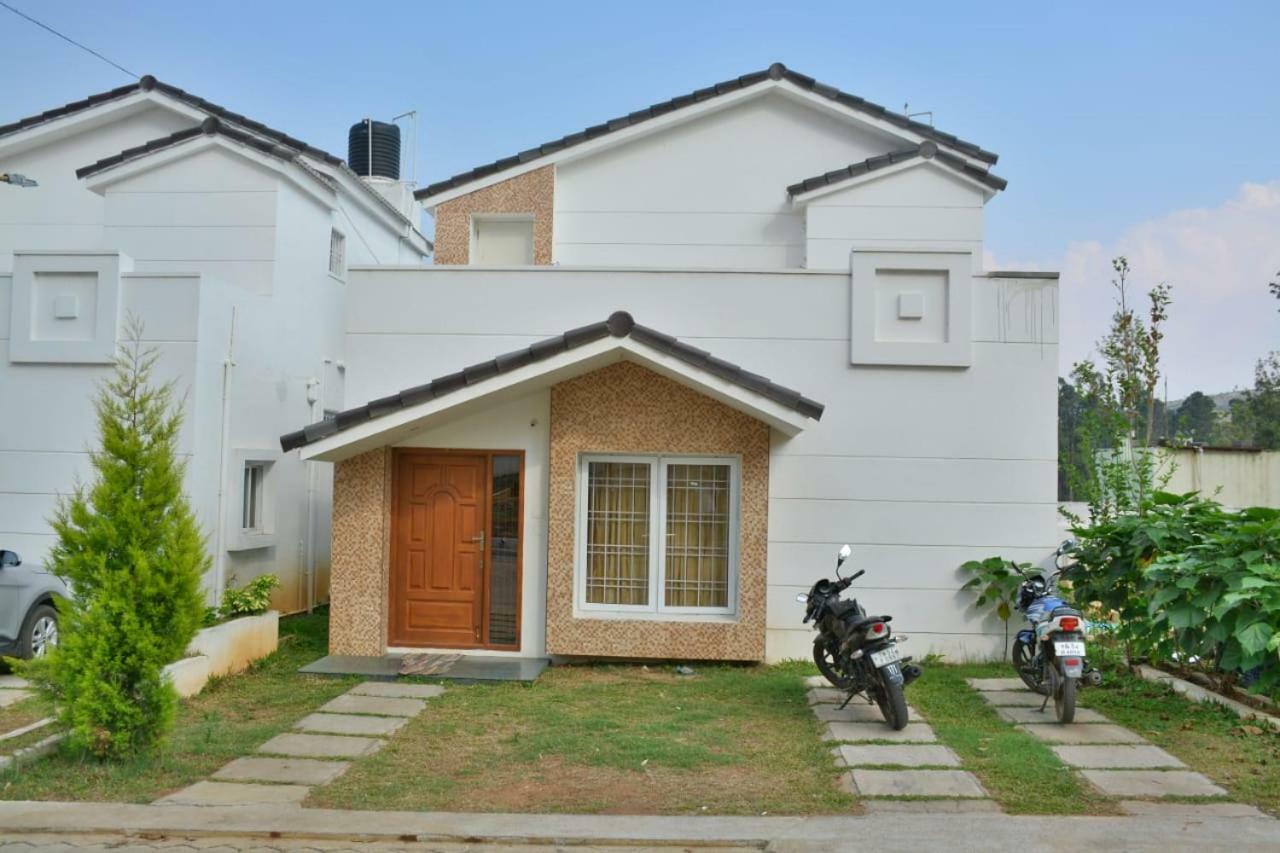 Hotel Aradhana Inn Yercaud Exterior photo